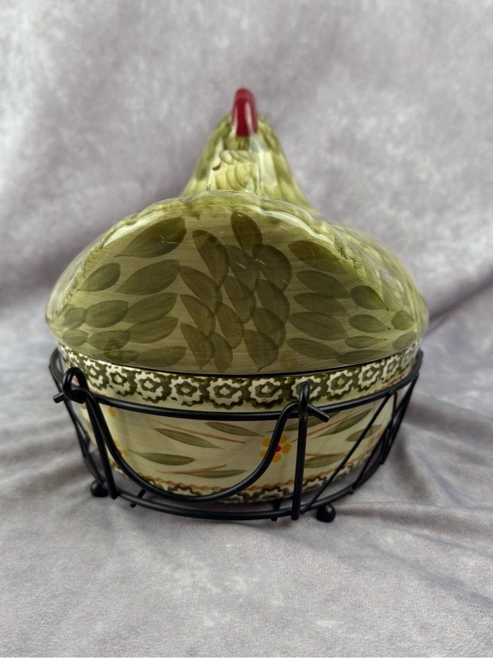 Temp-Tations By Tara Covered Hen Casserole Dish Old World Green 1.5 Qt W/Basket - Picture 7 of 17